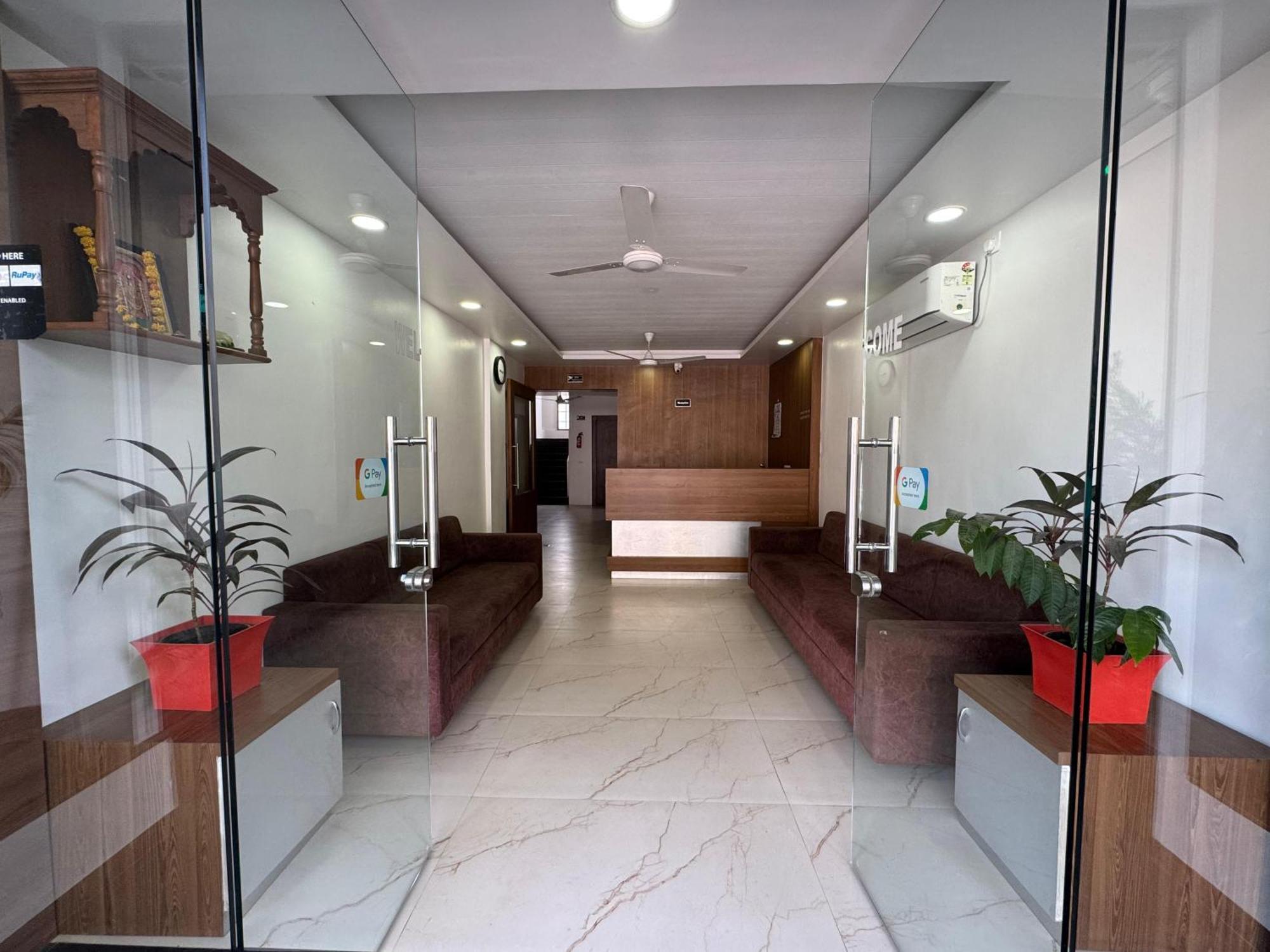 Hotel New Samrat ออรังกาบัด ภายนอก รูปภาพ