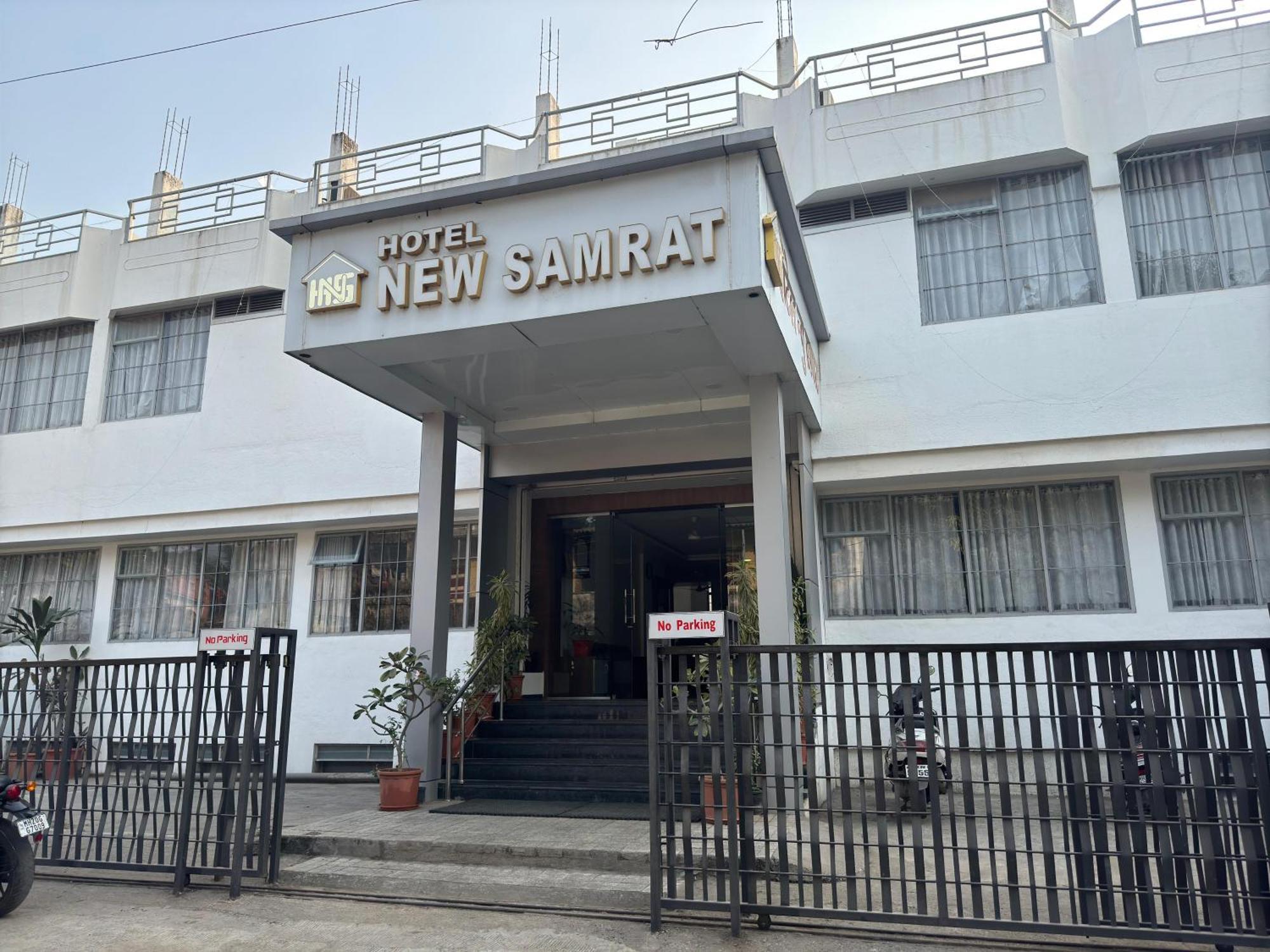 Hotel New Samrat ออรังกาบัด ภายนอก รูปภาพ