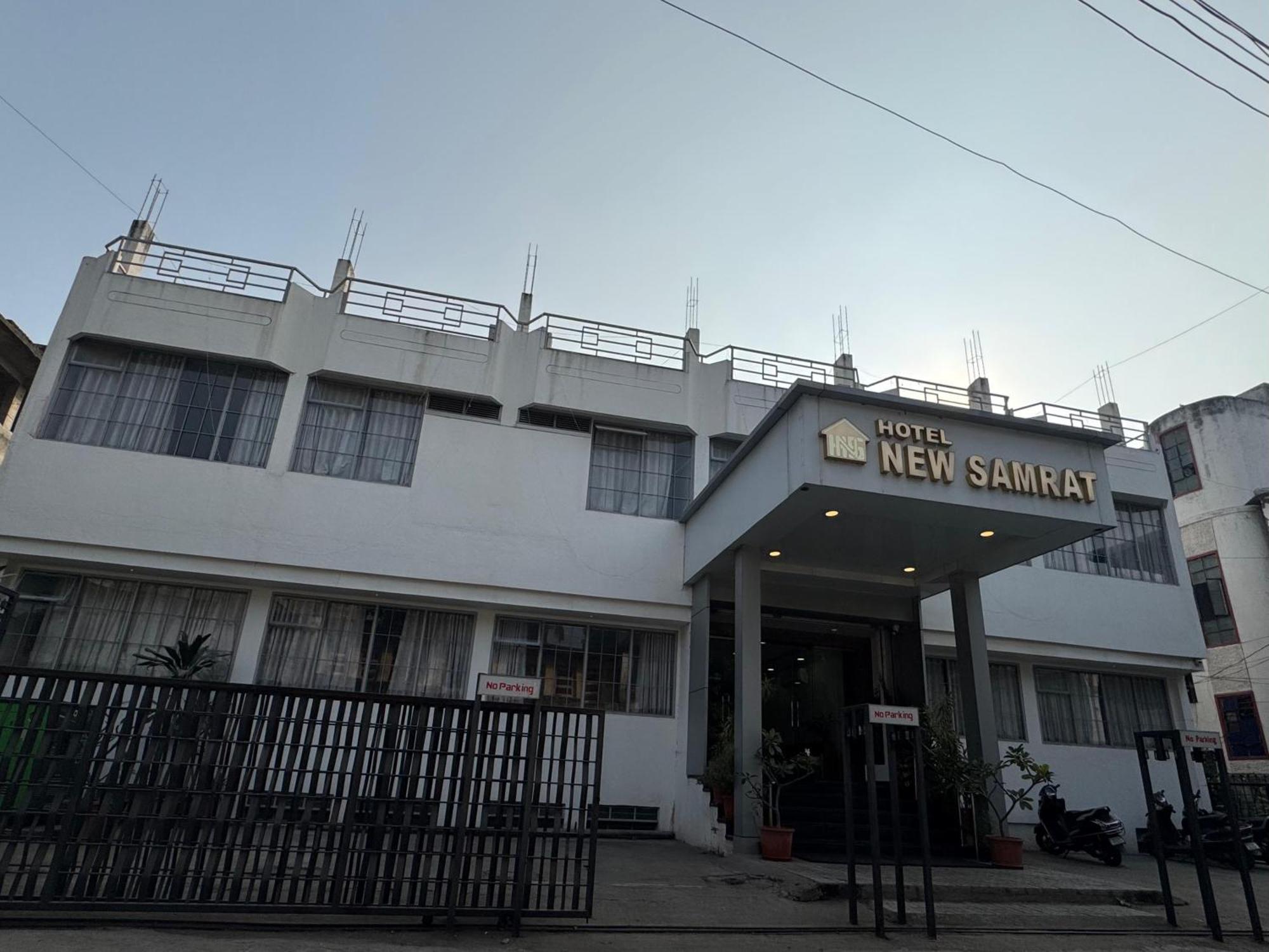 Hotel New Samrat ออรังกาบัด ภายนอก รูปภาพ